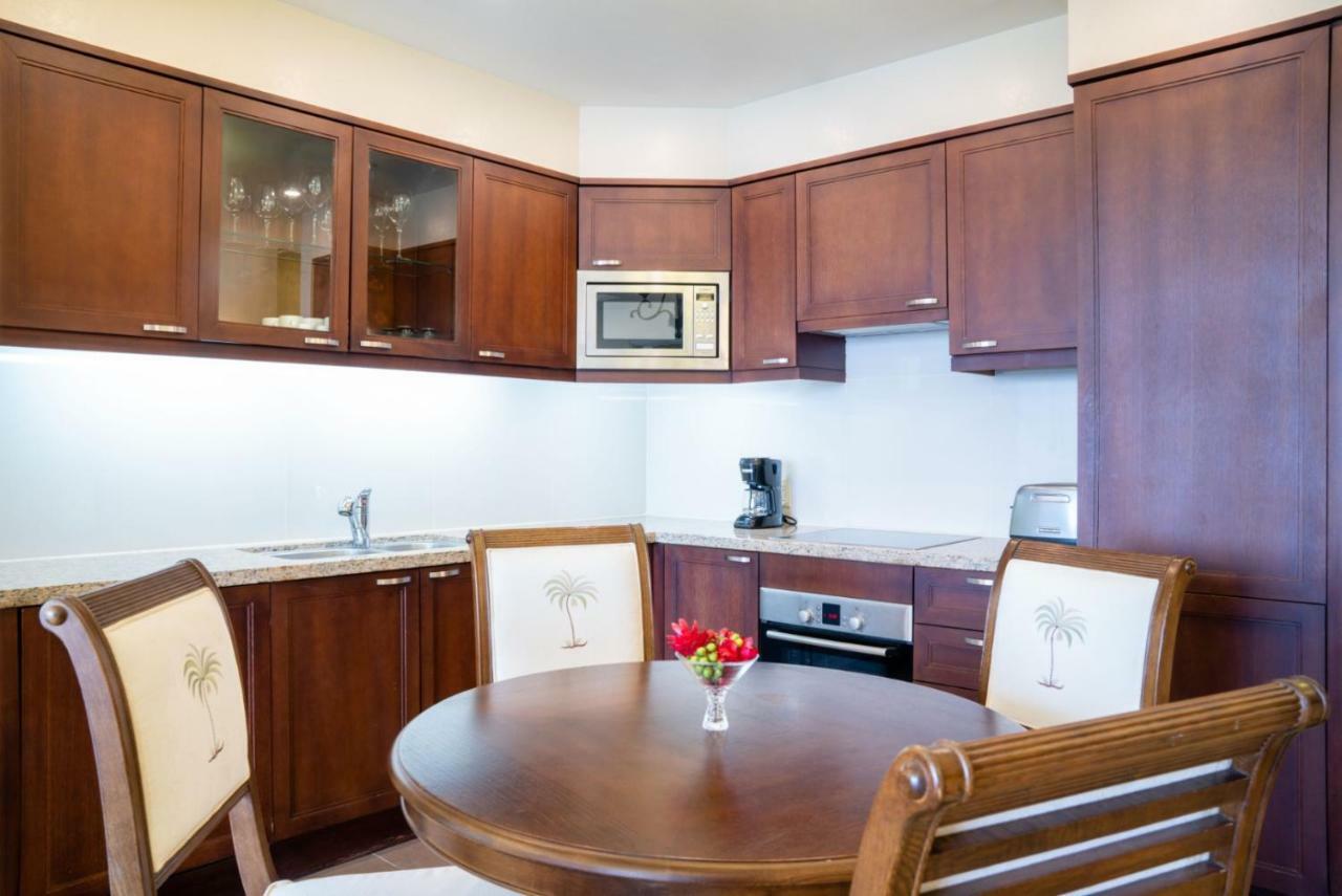 1 Bedroom Ocean Front Suite