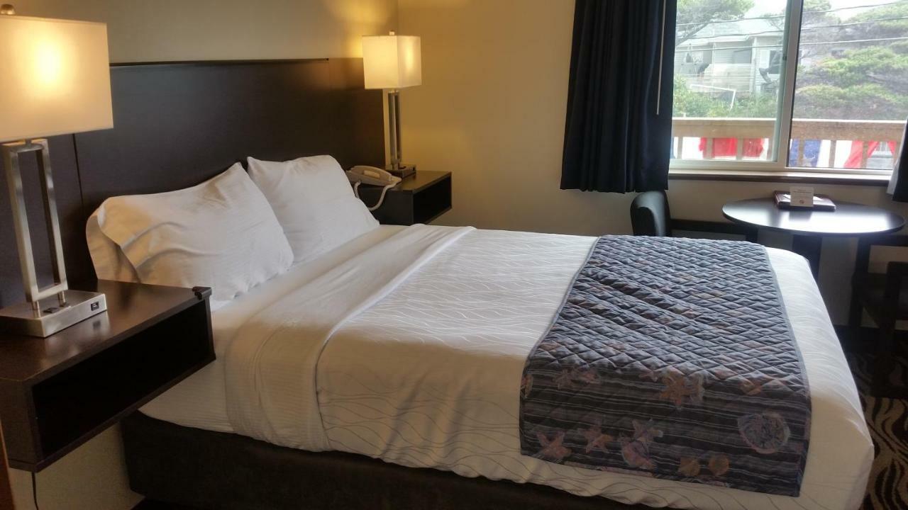 Queen Room No View