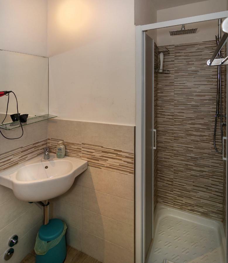 Triple Room Private Bathroom
