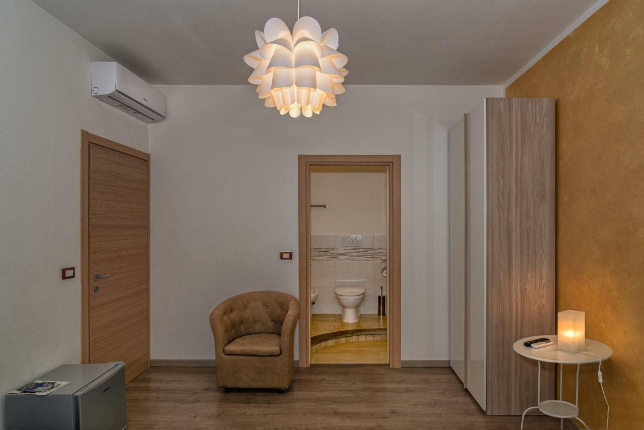 Triple Room Private Bathroom