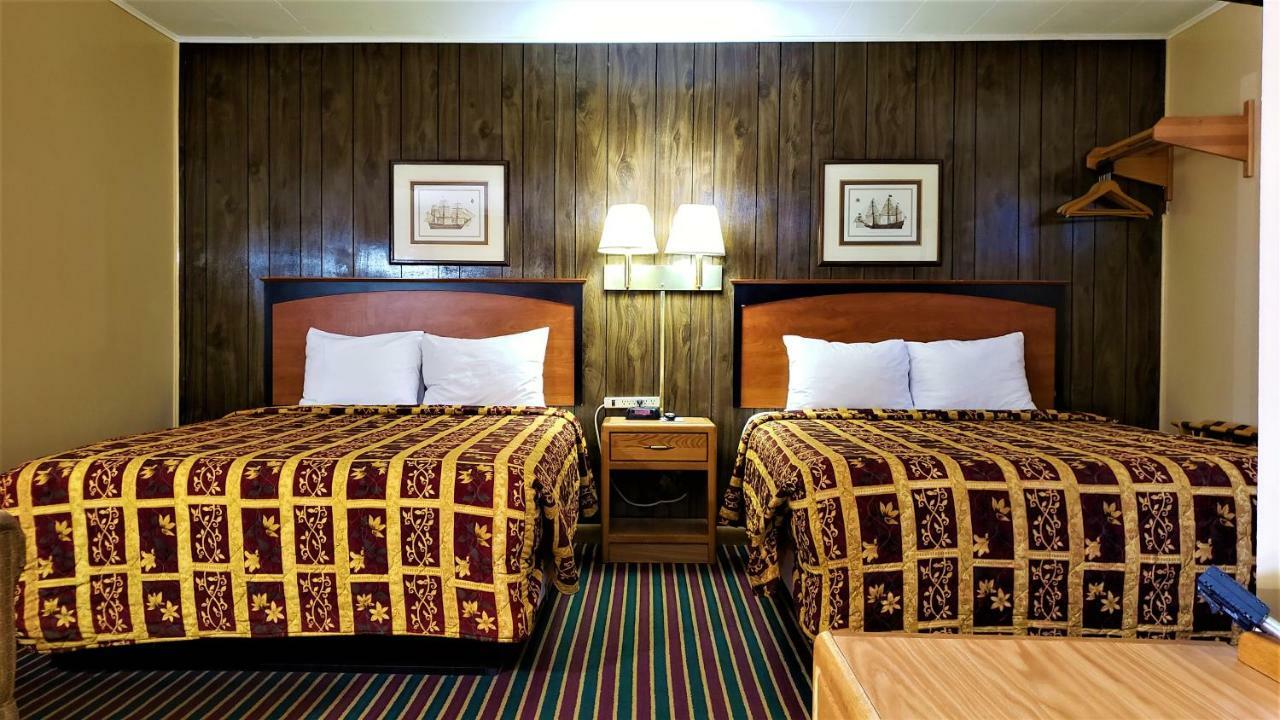 Deluxe Family Suite