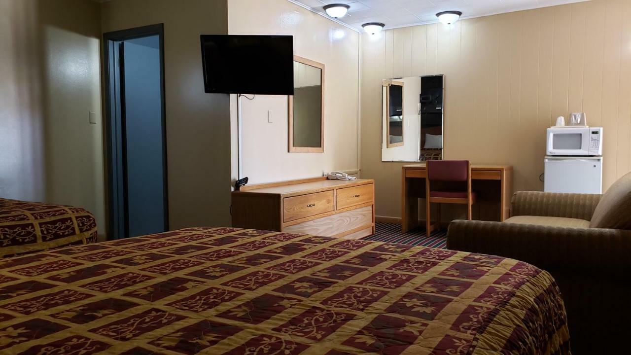 Deluxe Family Suite