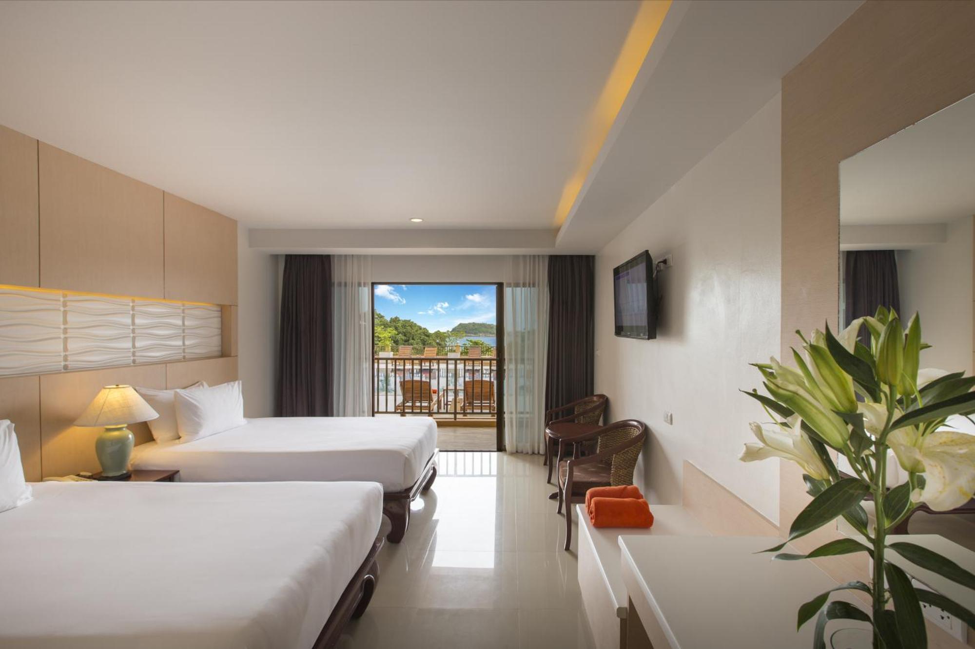 Deluxe Double or Twin Room Sea View