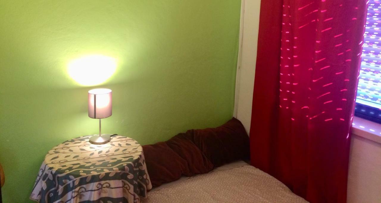 Small Single Room