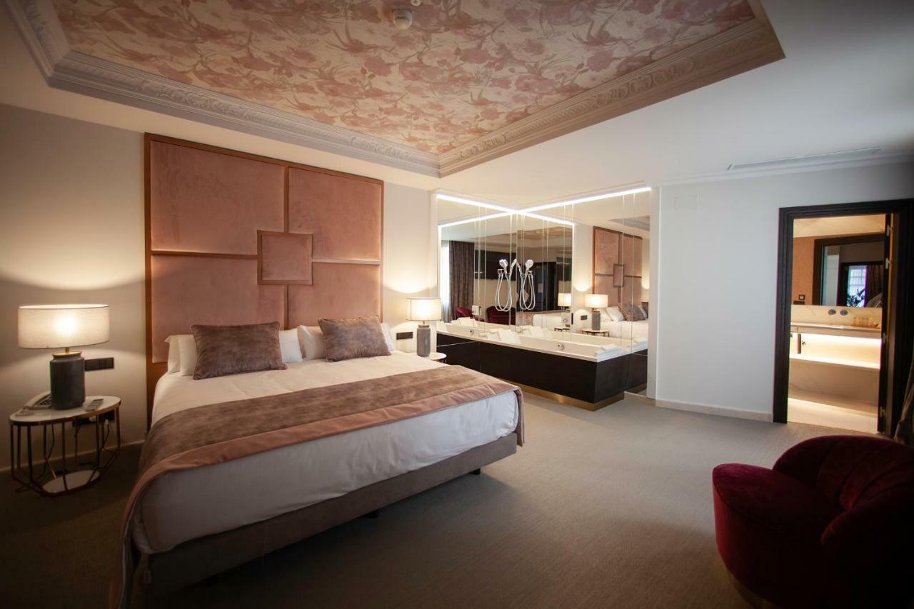 Deluxe Junior Suite