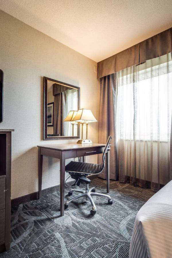Standard Room with Two Queen Beds