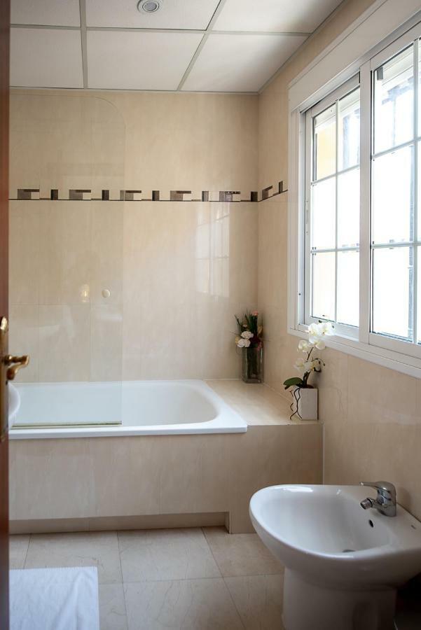 Triple Room Private Bathroom