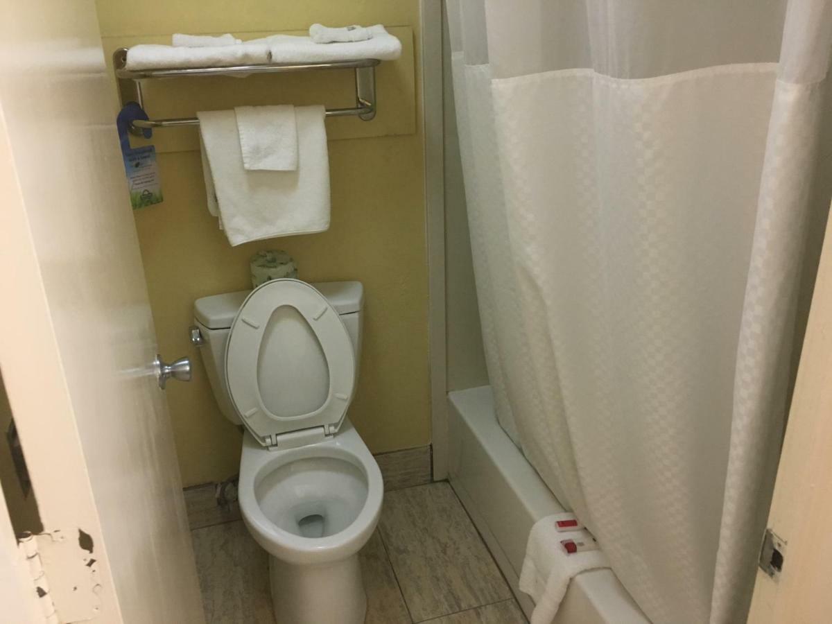 Double Room Two Double Beds Smoking