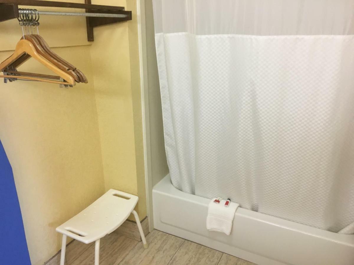 King Room Disability Access or Non-Smoking