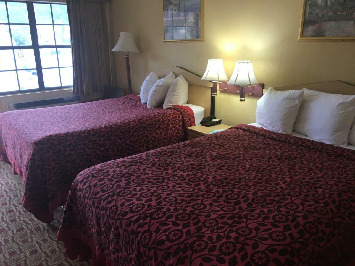 Double Room Two Double Beds Smoking