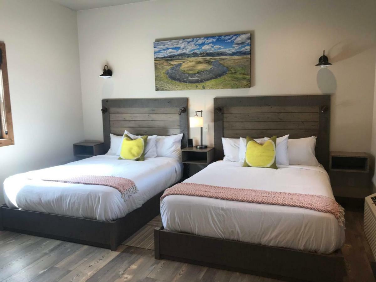 Private Double Queen Cabin