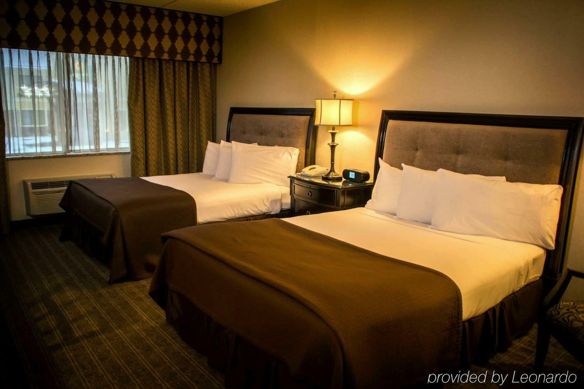 Queen Room Two Queen Beds Non-Smoking
