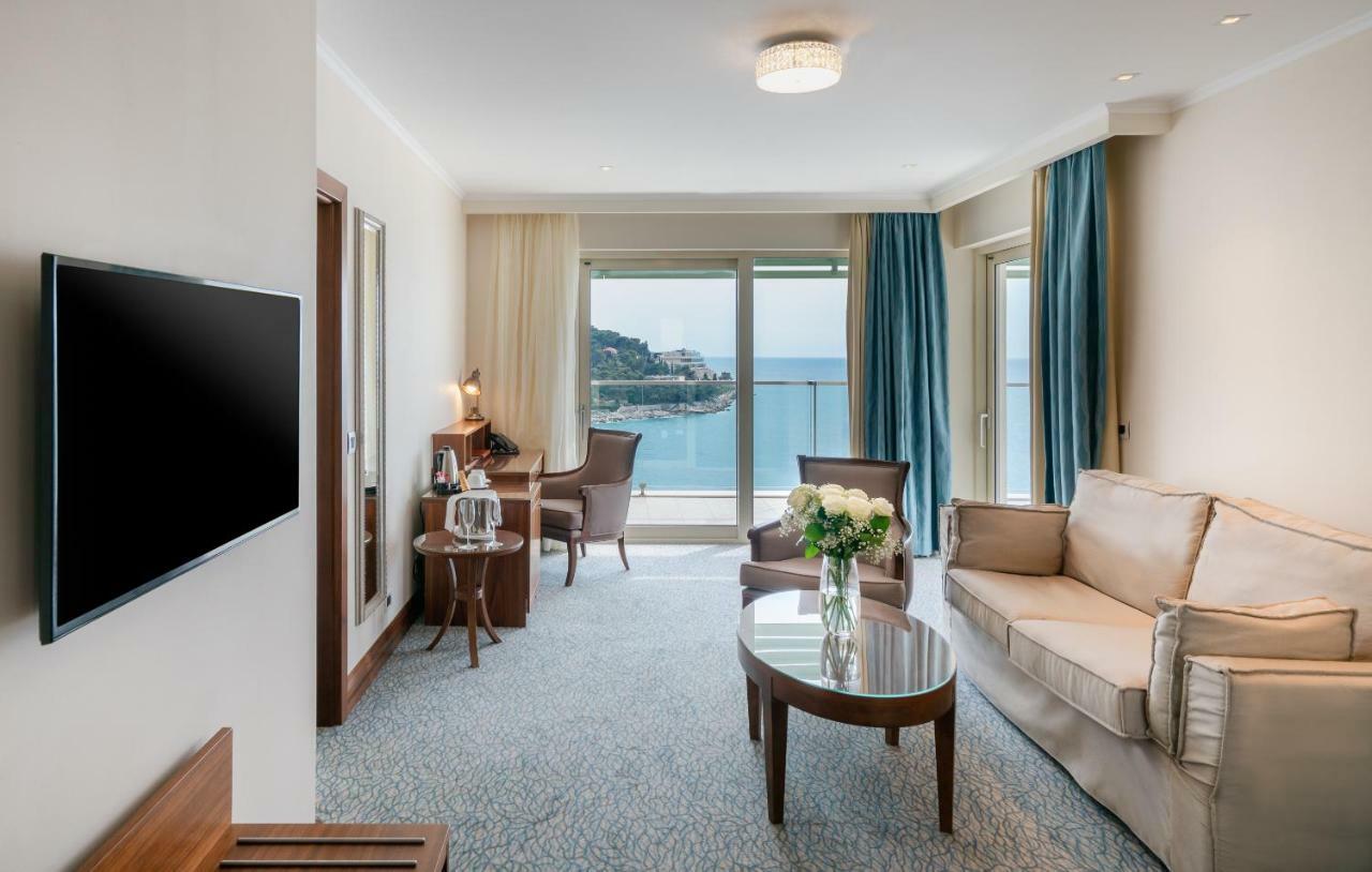 Suite Deluxe con terraza y vistas al mar