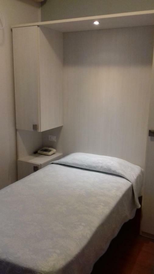 Camera Singola con Bagno Privato