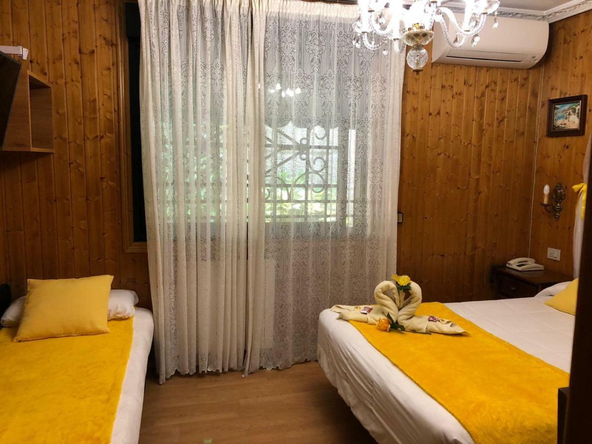 Economy Triple Room