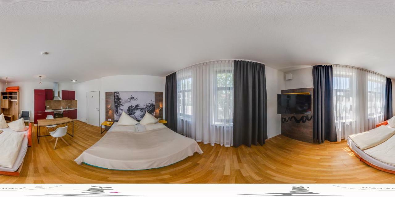 Studio Apartment