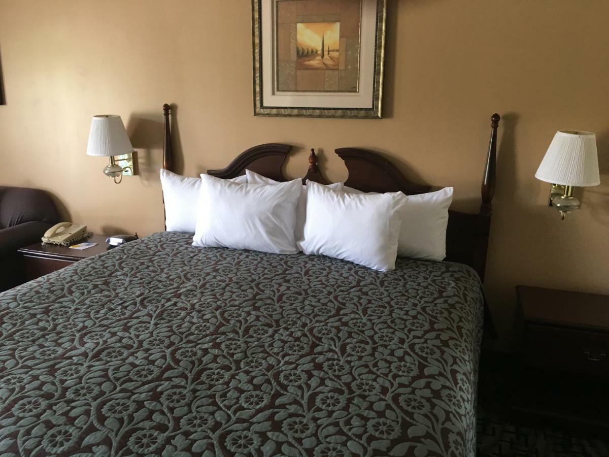 King Room Mobility Access or Non-Smoking