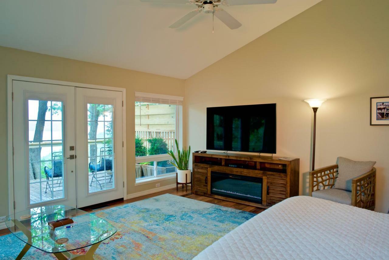 Deluxe King Suite