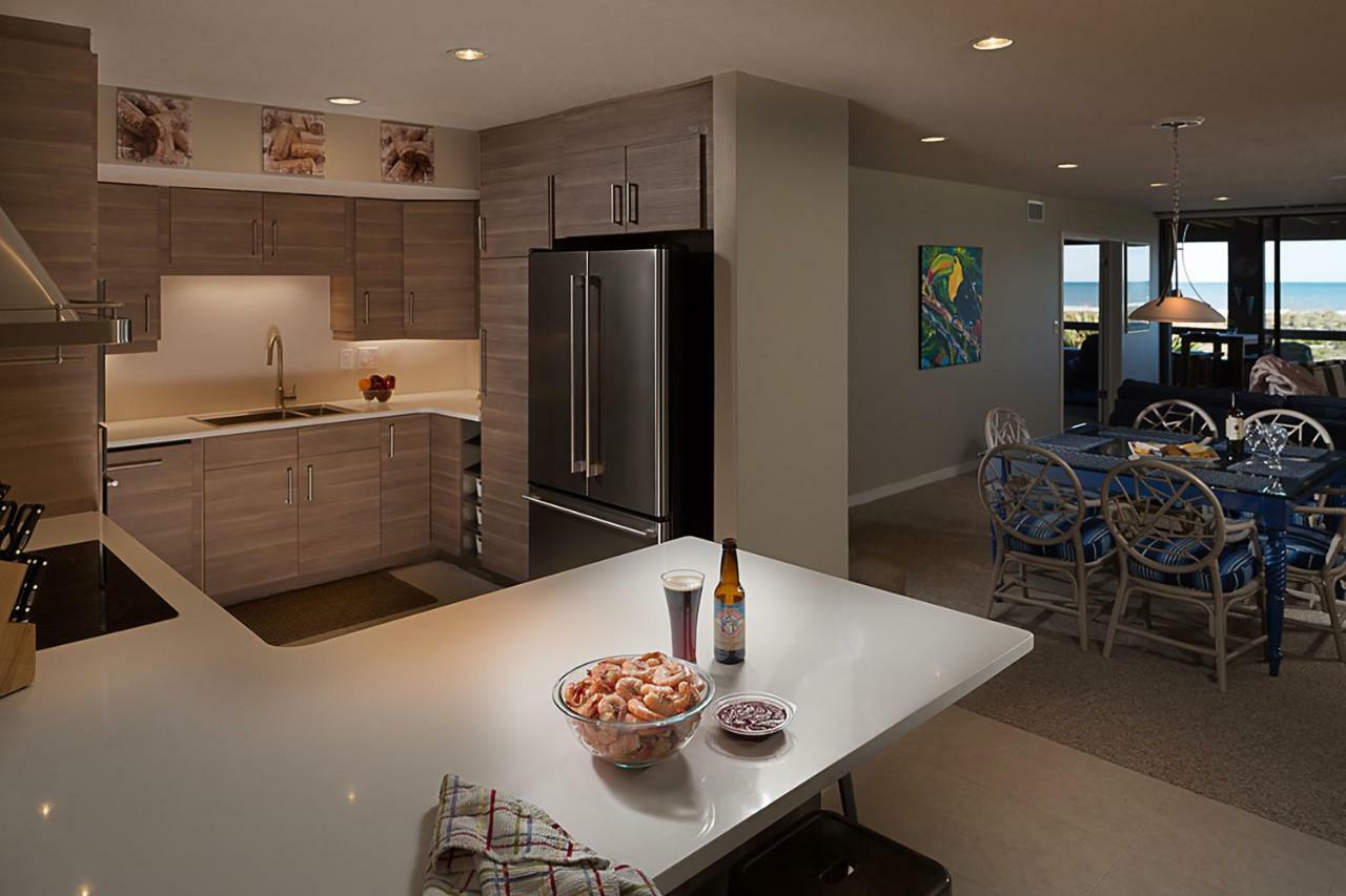 Three-Bedroom Apartment Ocean View