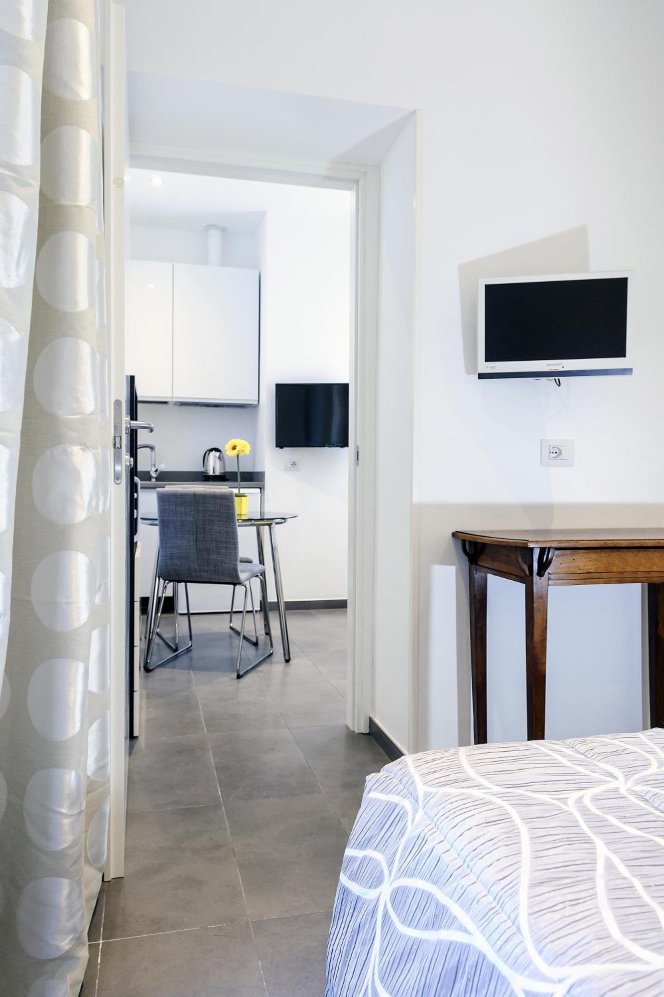 Deluxe Apartment