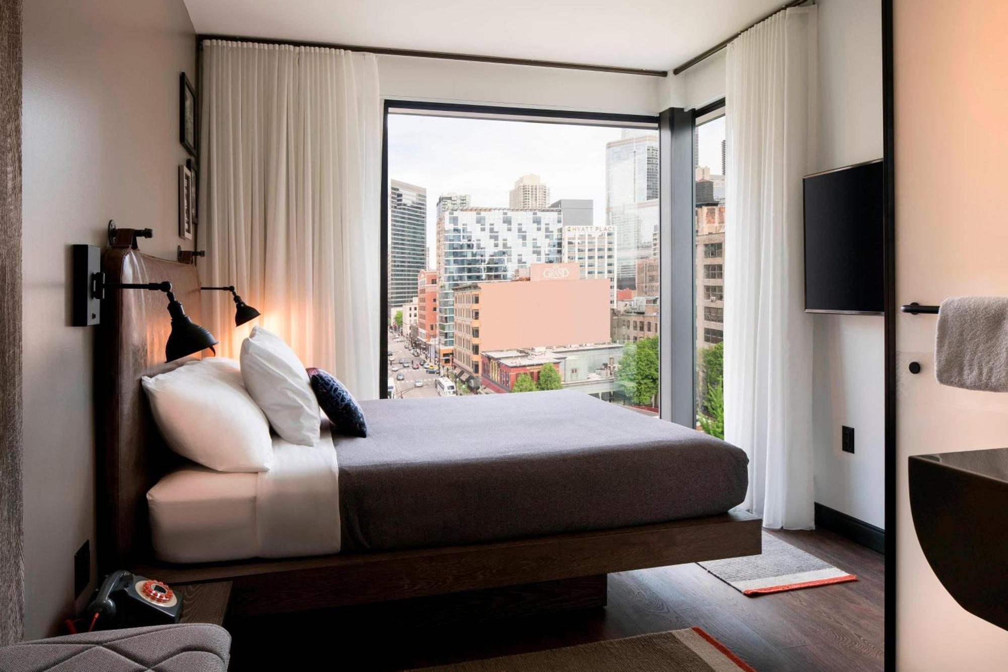 Queen Room City View