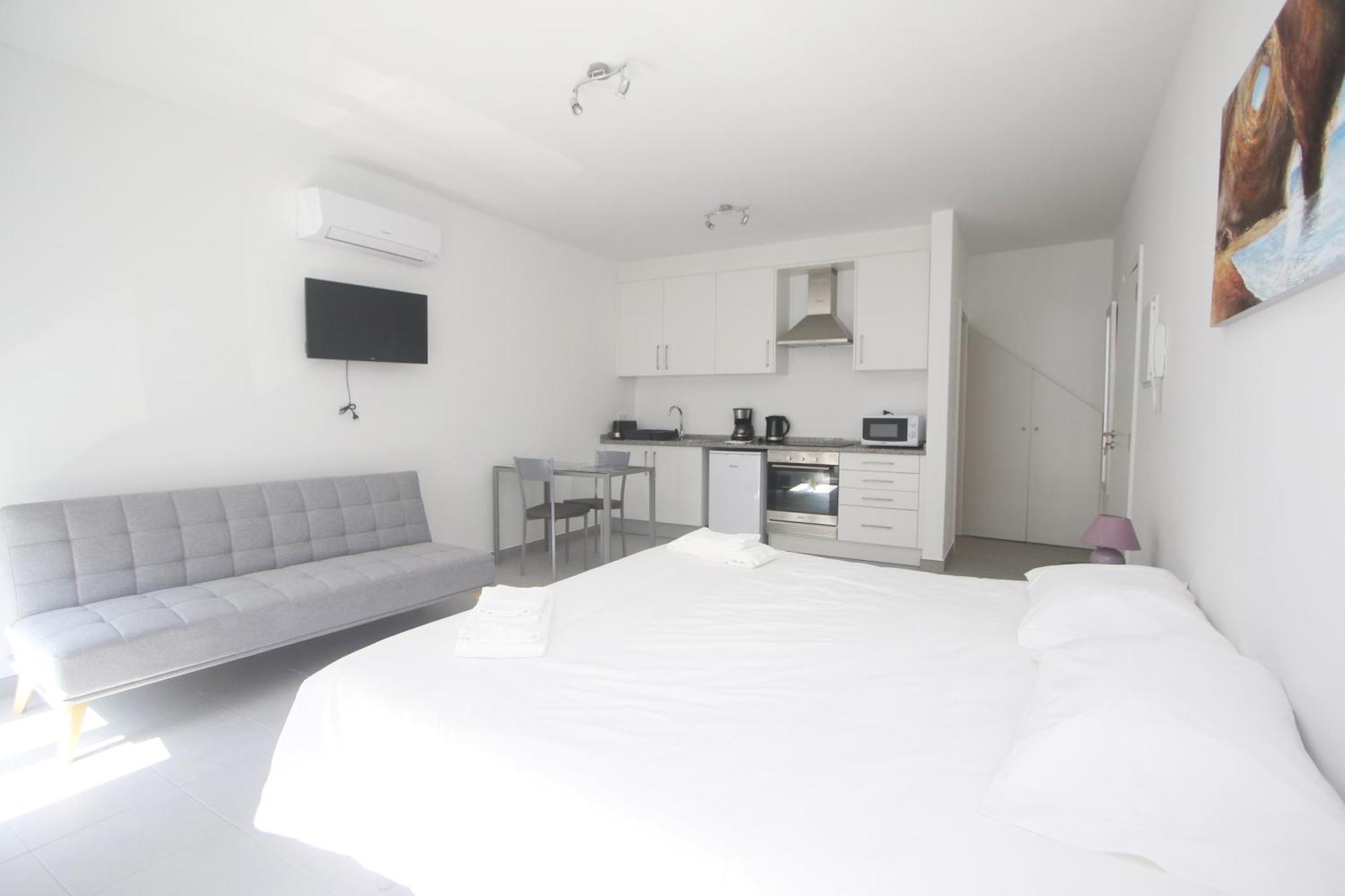 Quarto Duplo ou Twin com Casa de Banho Privativa