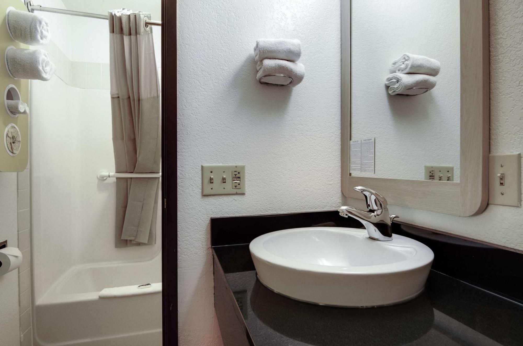 Quadruple Room Non-Smoking