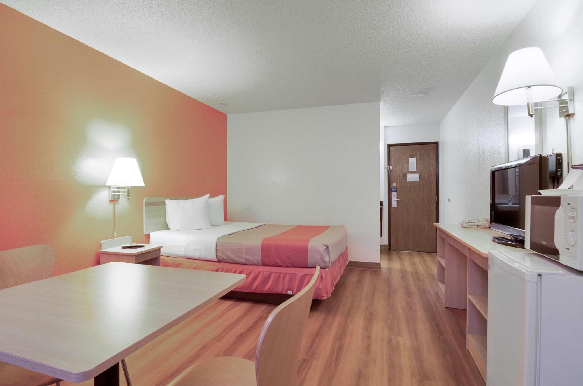 King Room Non-Smoking