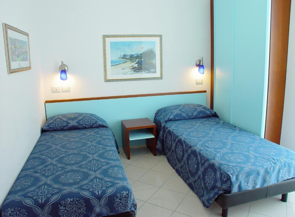 Two-Bedroom Apartment with Sea View (4 Adults),8575154:JPEG