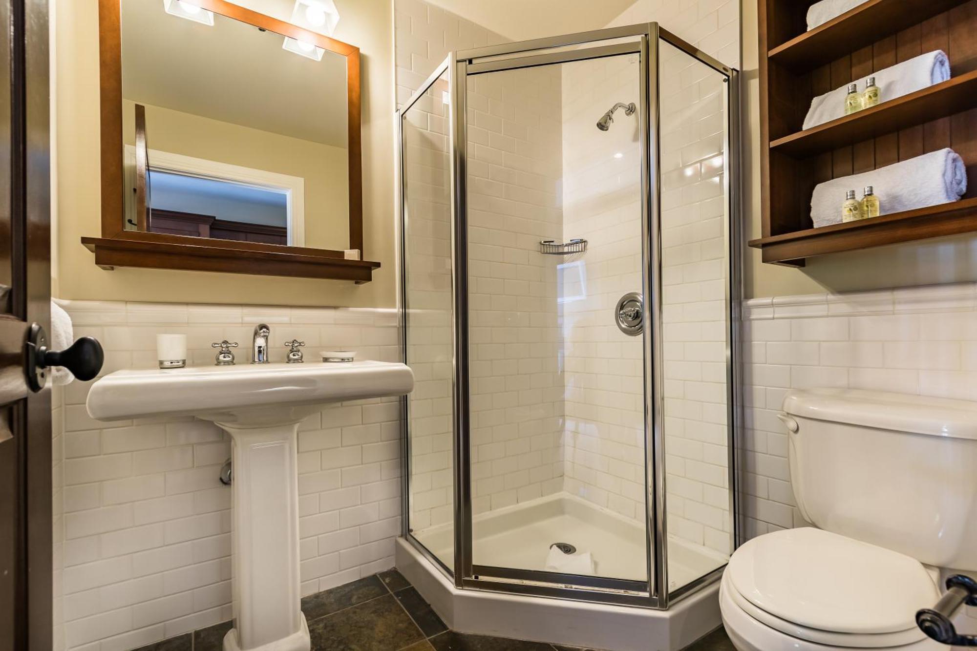 One-Bedroom Family Suite