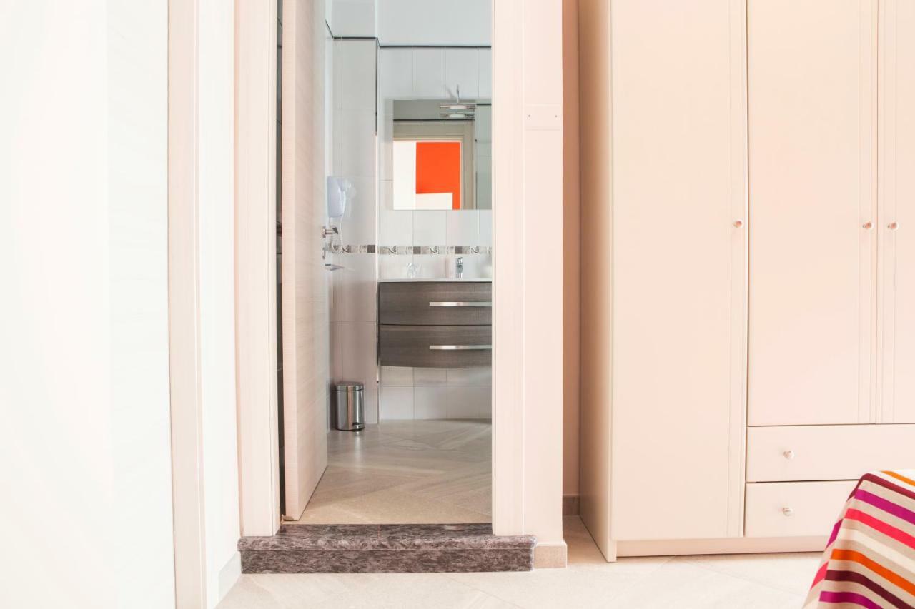 Double or Twin Room Sea View