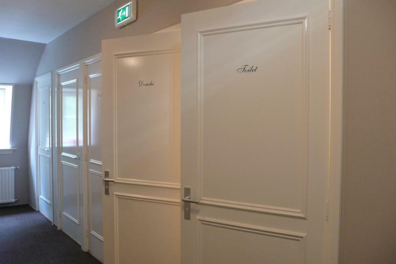 Standard Double Room Toilet