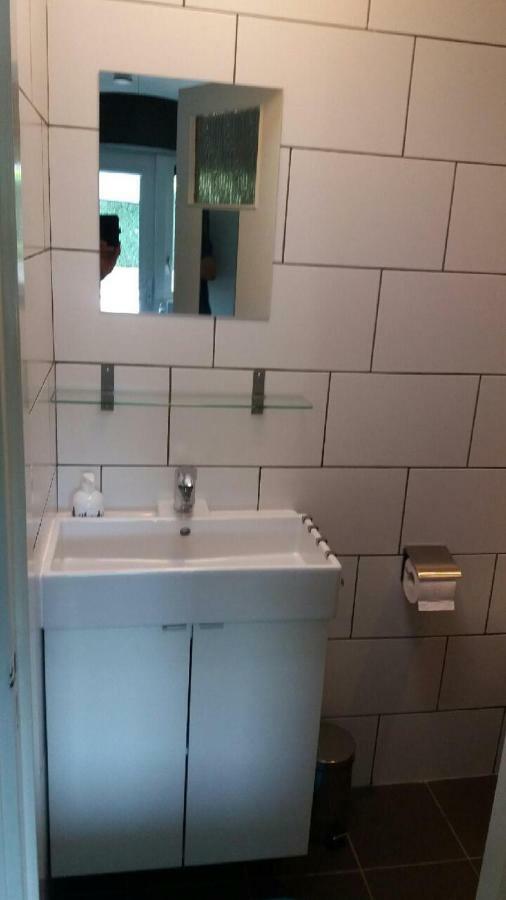 Camera Doppia con Letti Singoli con Bagno