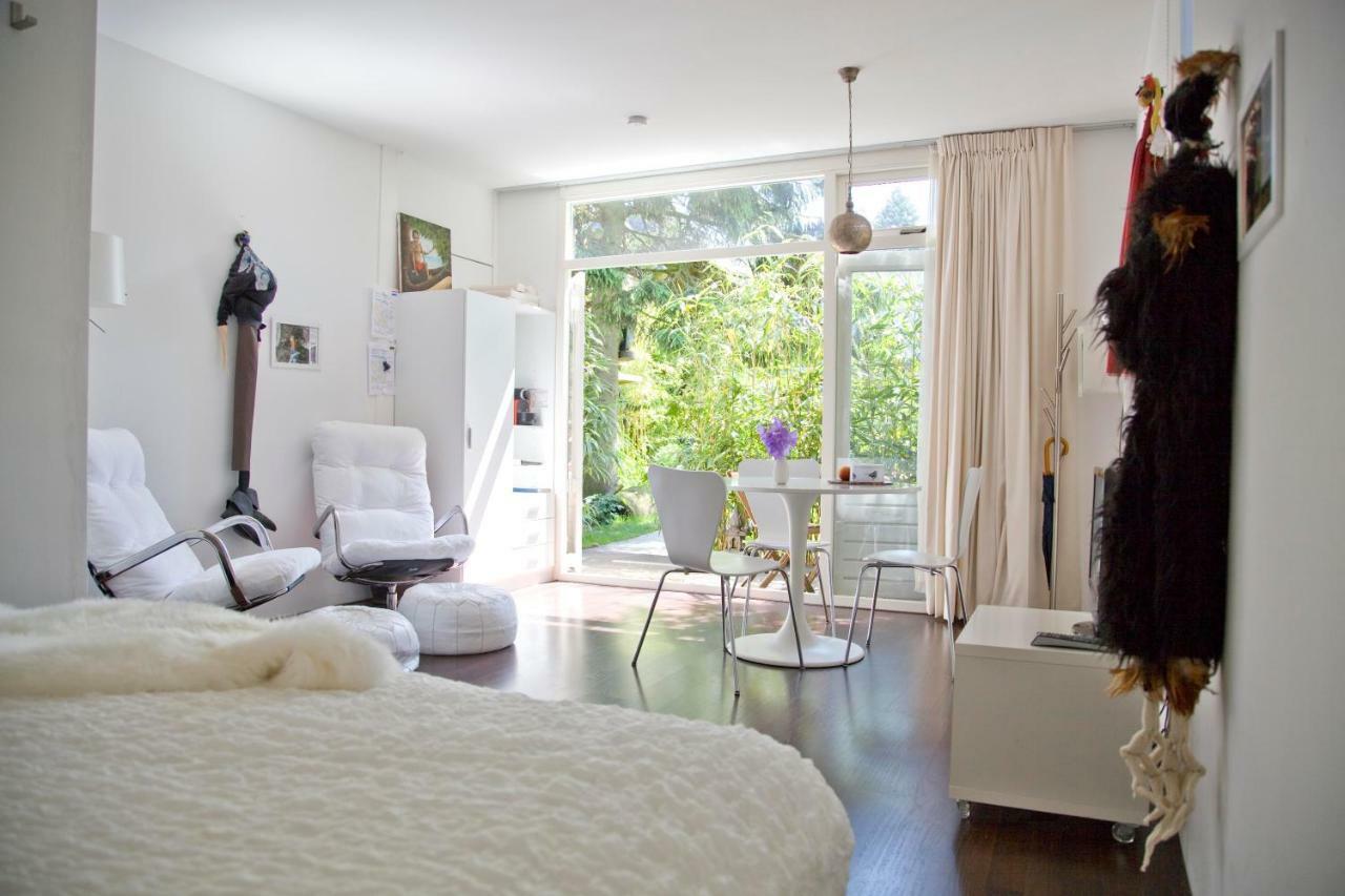 Driepersoonskamer met Eigen Badkamer