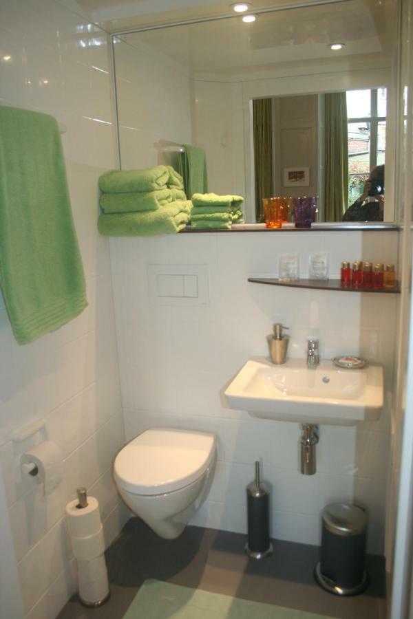 Modern Room with Garden View - Ground Floor,851450993:JPEG