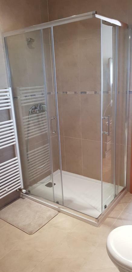 Triple Room Private Bathroom