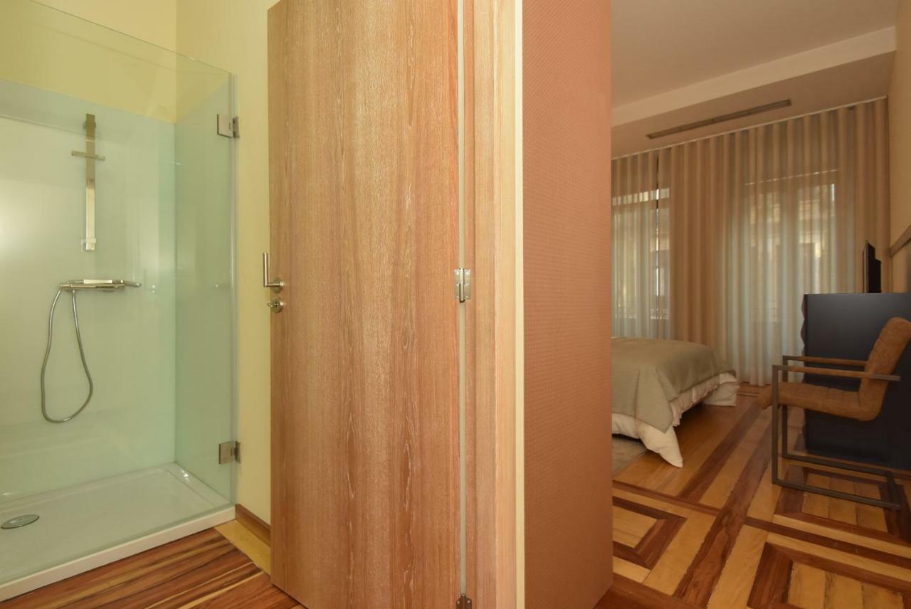 Quarto Duplo Standard com Vista Rua