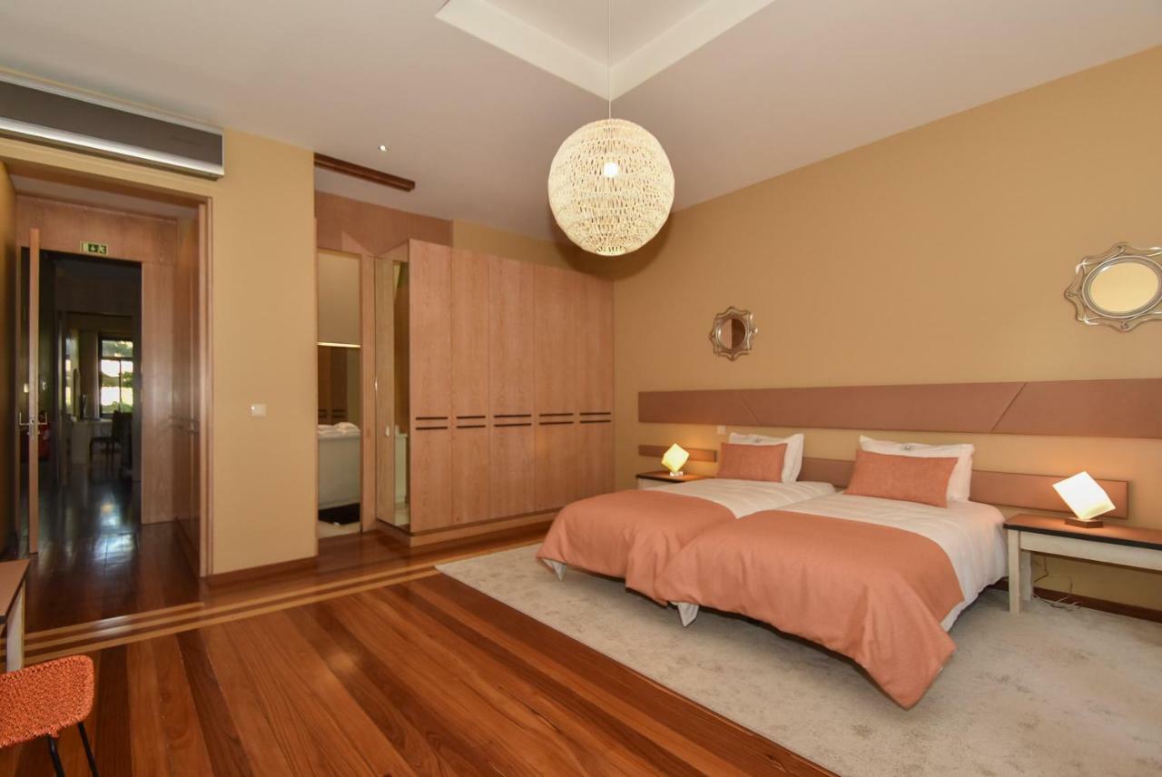 Quarto Twin Deluxe com Vista Rua