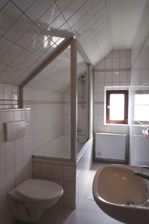 Single Room Bathroom