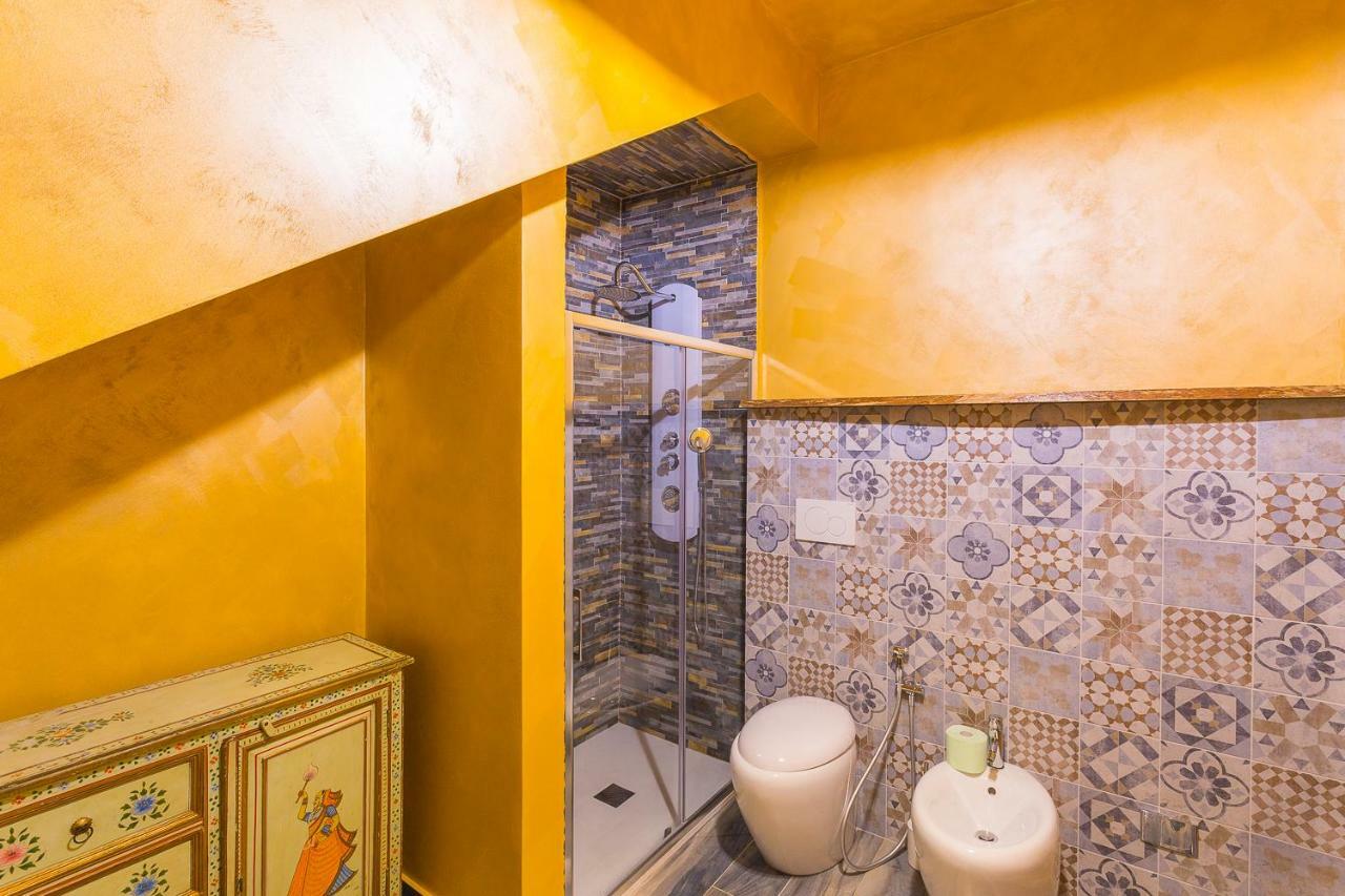 Double Room Private External Bathroom