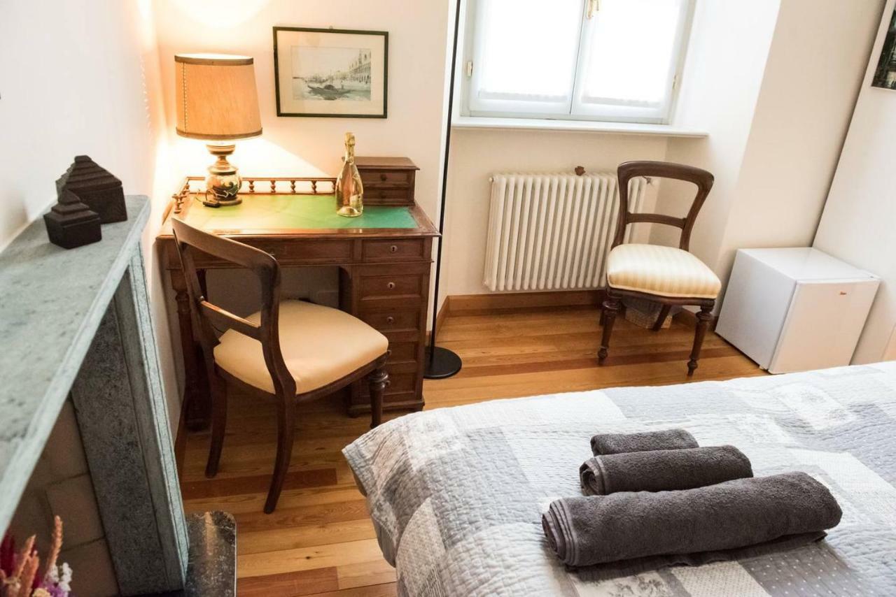 Double Room Private Bathroom