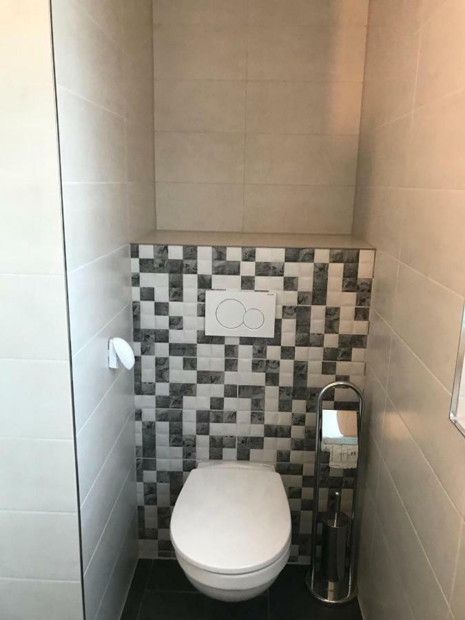 Double Room Private Bathroom