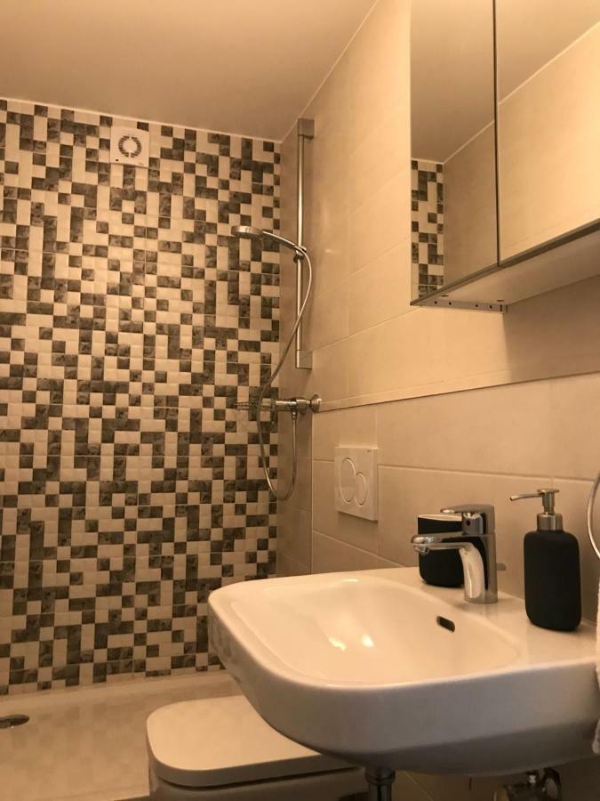 Triple Room Private Bathroom