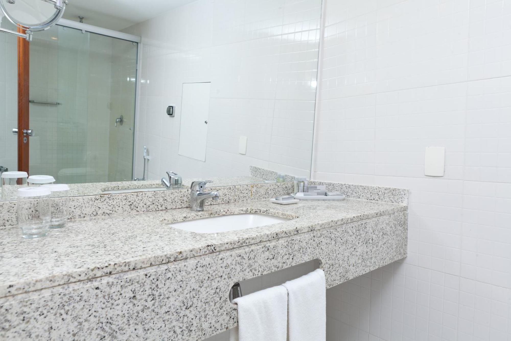 Quarto Super Luxo com Vista Frontal do Mar