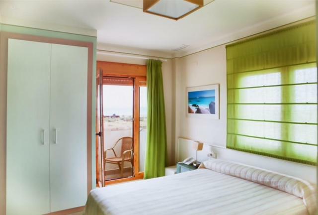 Standard Double or Twin Room with Sea View,1057879843:JPEG