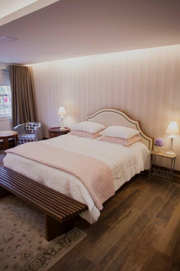 Large Double Room,886129537:JPEG