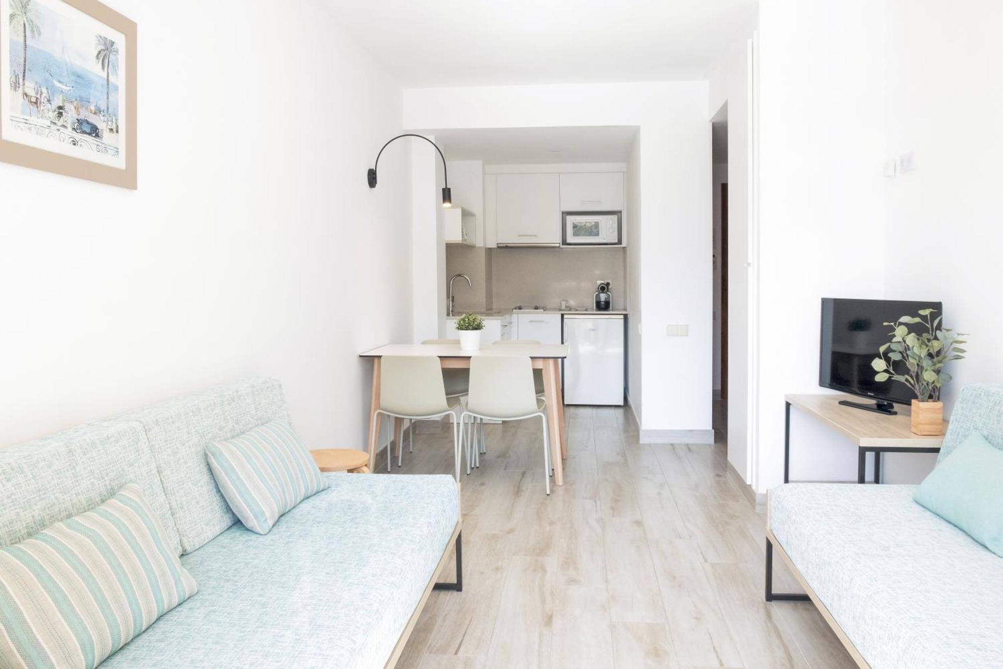 Superior One-Bedroom Apartment
