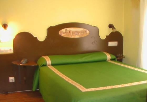 Double or Twin Room,9726789:JPEG