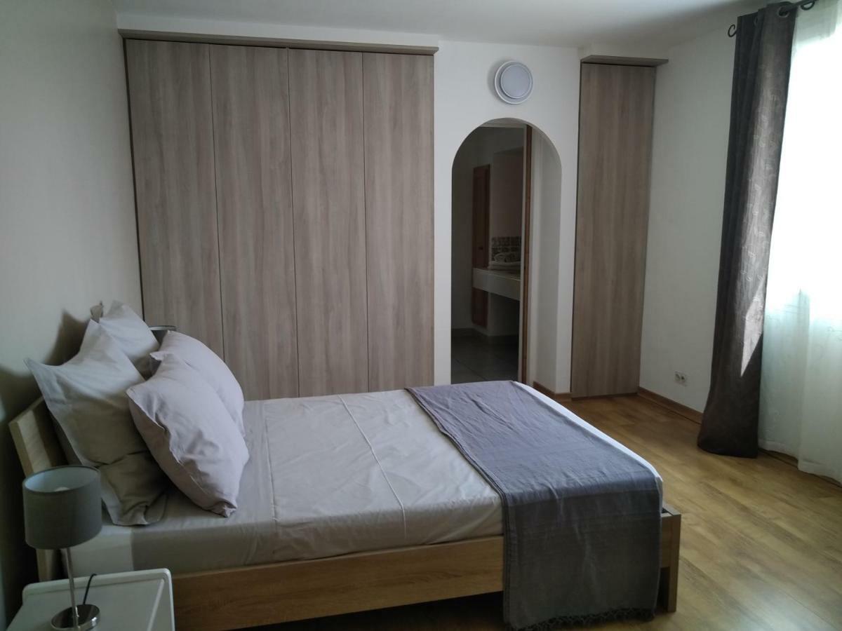 Double Room Private Bathroom