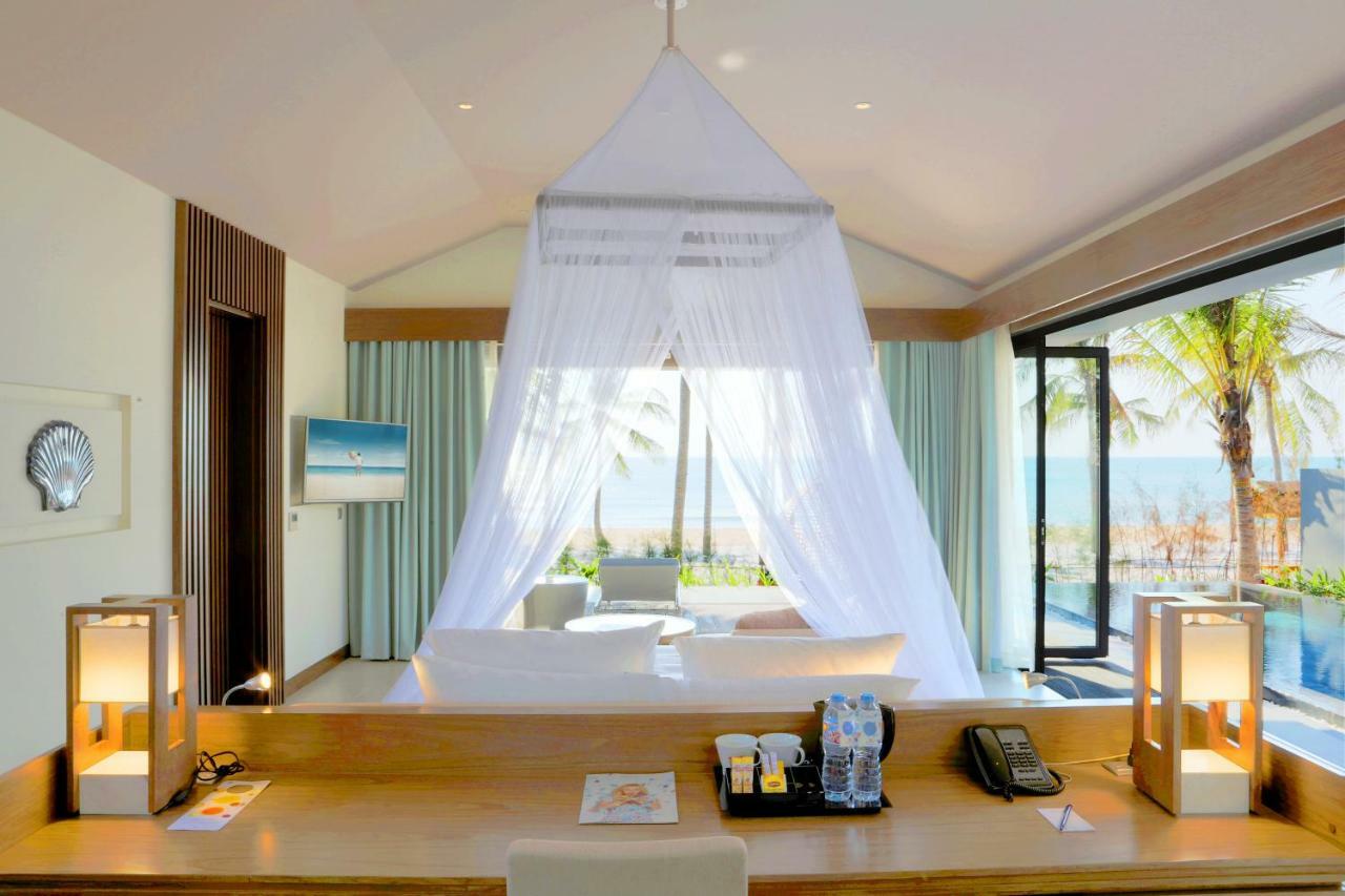 Deluxe Bungalow with Sea View and Private Pool,1722987239:JPEG